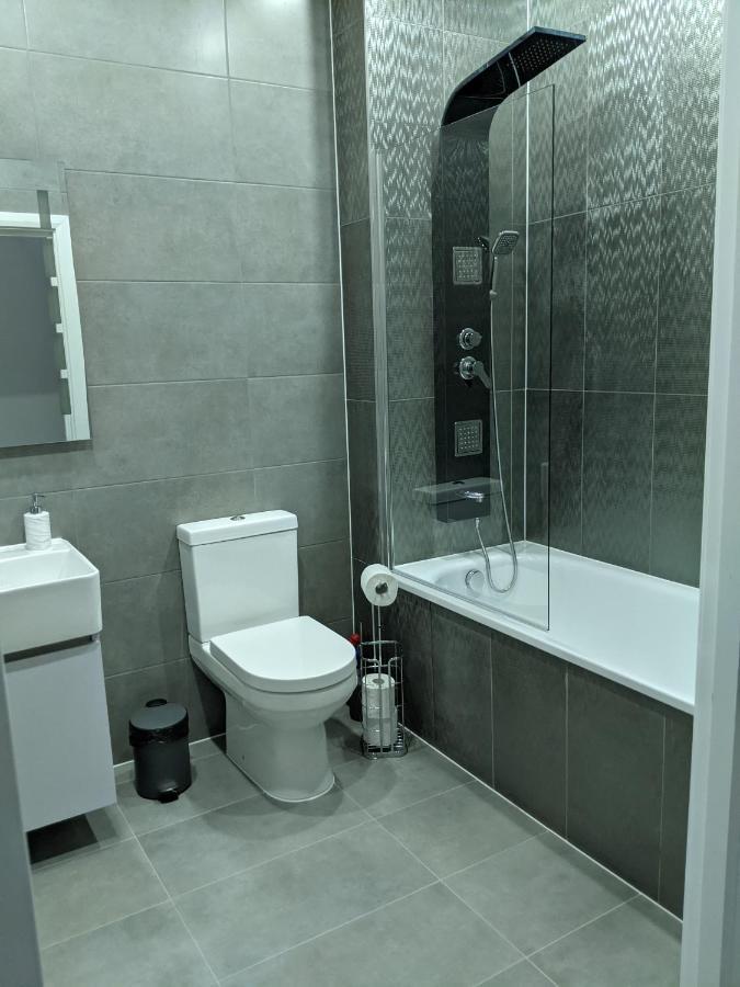 Sapphire House Telford Apartamento Exterior foto