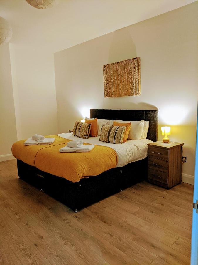 Sapphire House Telford Apartamento Exterior foto