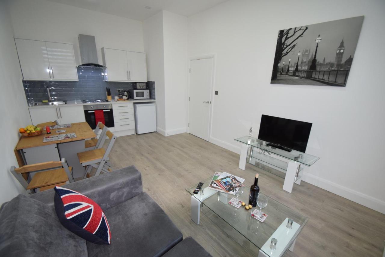 Sapphire House Telford Apartamento Exterior foto