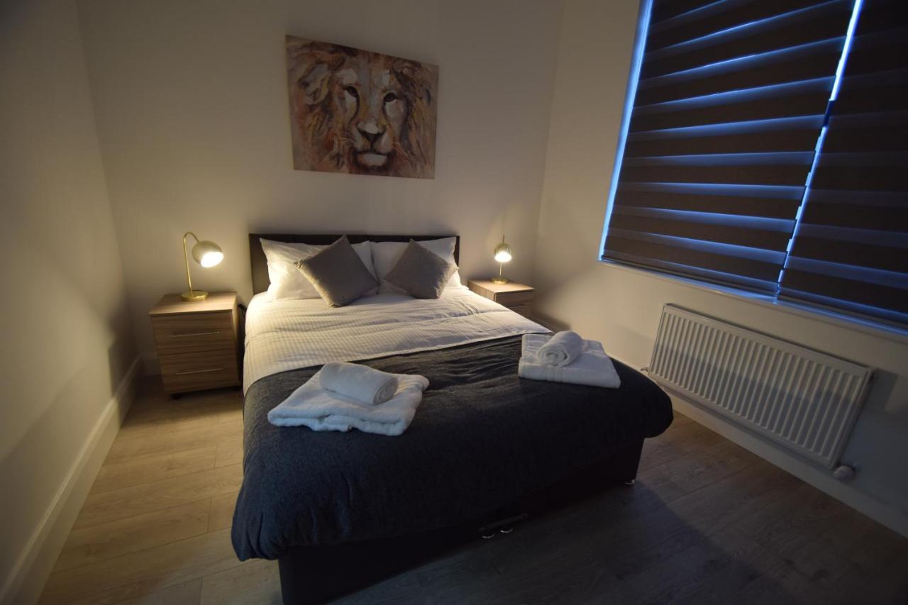 Sapphire House Telford Apartamento Exterior foto